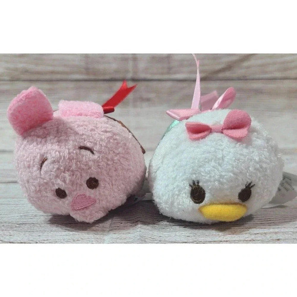 Disney Tsum Tsum Valentine Plush Piglet Daisy Duck Stuffed Animals 3.5" - Picture 1 of 2